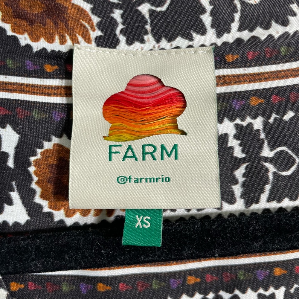 FARM Rio Flower Tapestry Blouse - Picture 12 of 15
